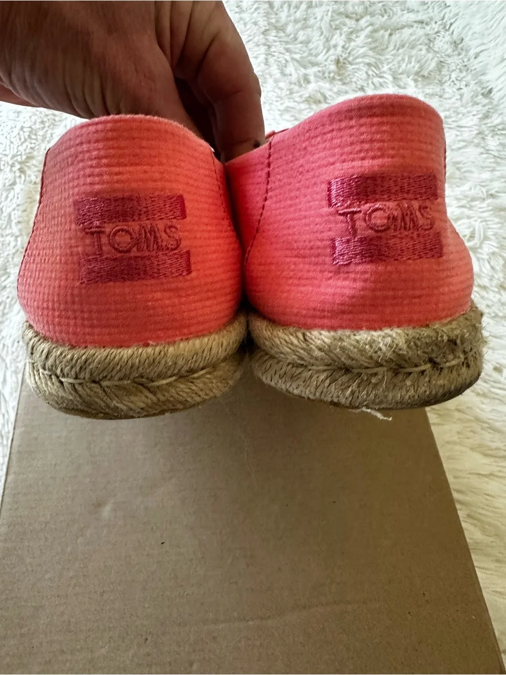 Toms Coral Pink Canvas Espadrille Slip-On Shoes Heritage Boho Beachy Size: 9